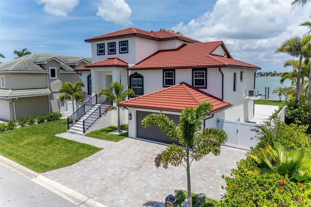 4 Paradise Lane Treasure Island FL 33706