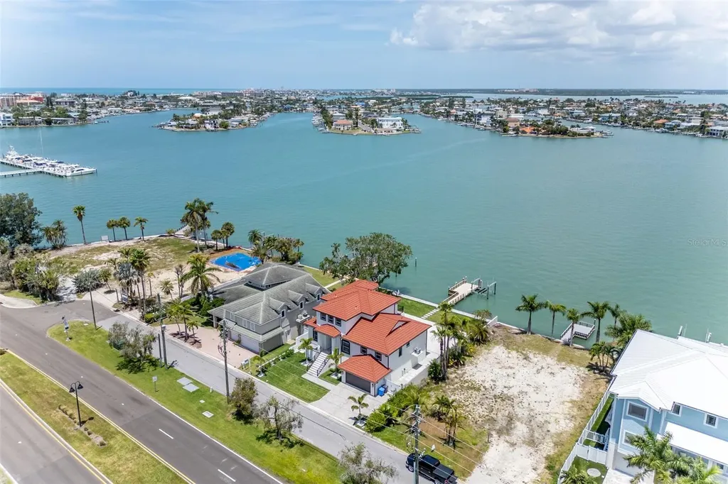 4 Paradise Lane Treasure Island FL 33706
