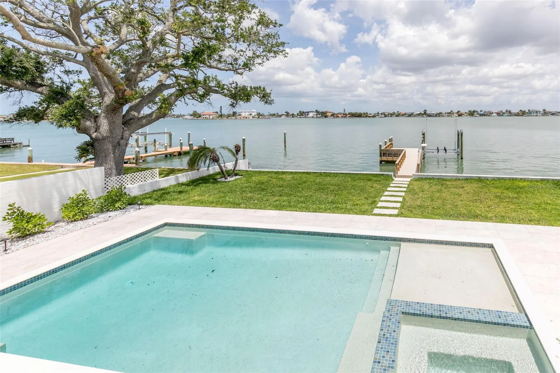 4 Paradise Lane Treasure Island FL 33706