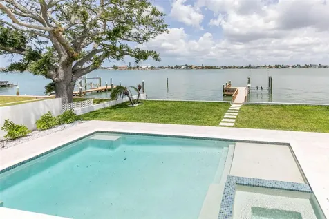 4 Paradise Lane Treasure Island FL 33706