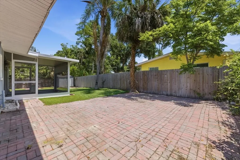 1317 Lady Marion Lane Dunedin FL 34698