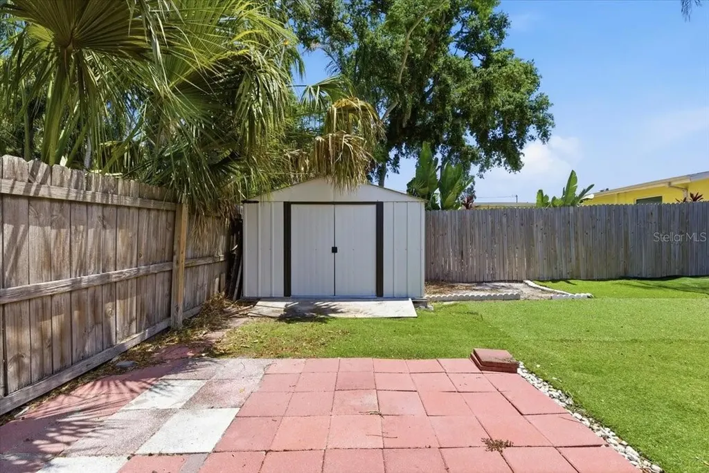 1317 Lady Marion Lane Dunedin FL 34698