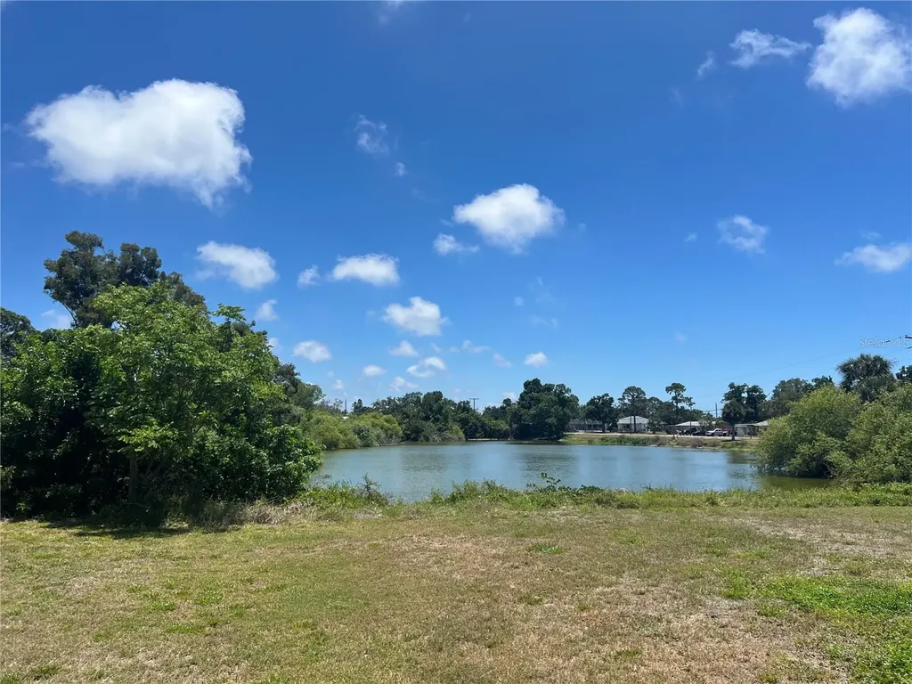 221 S Venice Boulevard Venice FL 34293