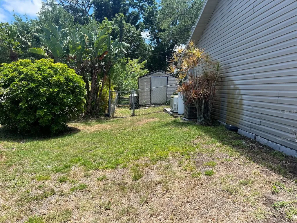 221 S Venice Boulevard Venice FL 34293