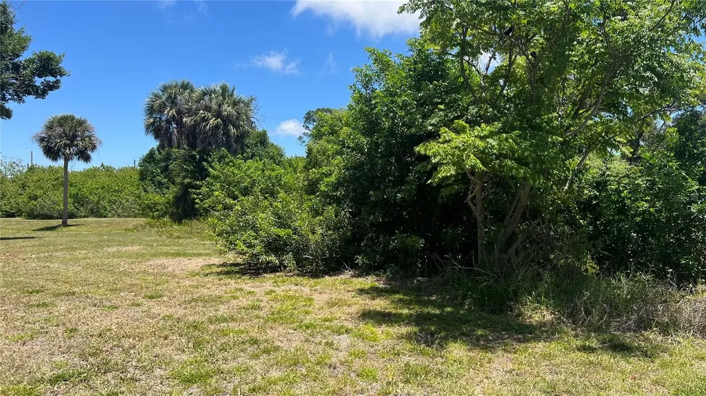 221 S Venice Boulevard Venice FL 34293