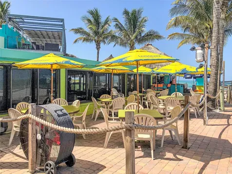 221 S Venice Boulevard Venice FL 34293