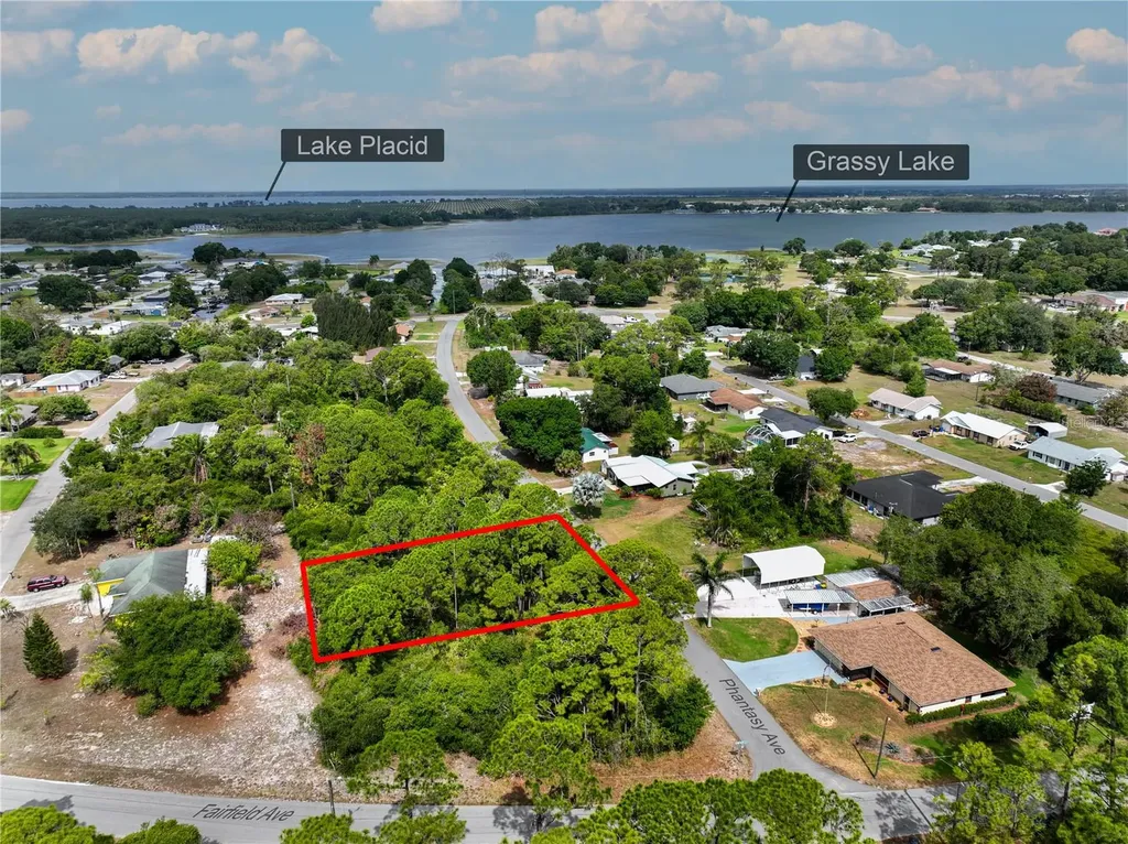 241 Phantasy Avenue Lake Placid FL 33852