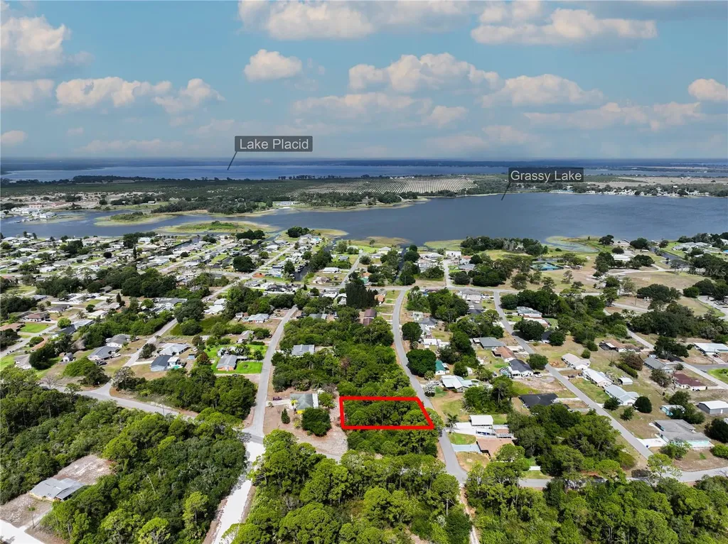 241 Phantasy Avenue Lake Placid FL 33852