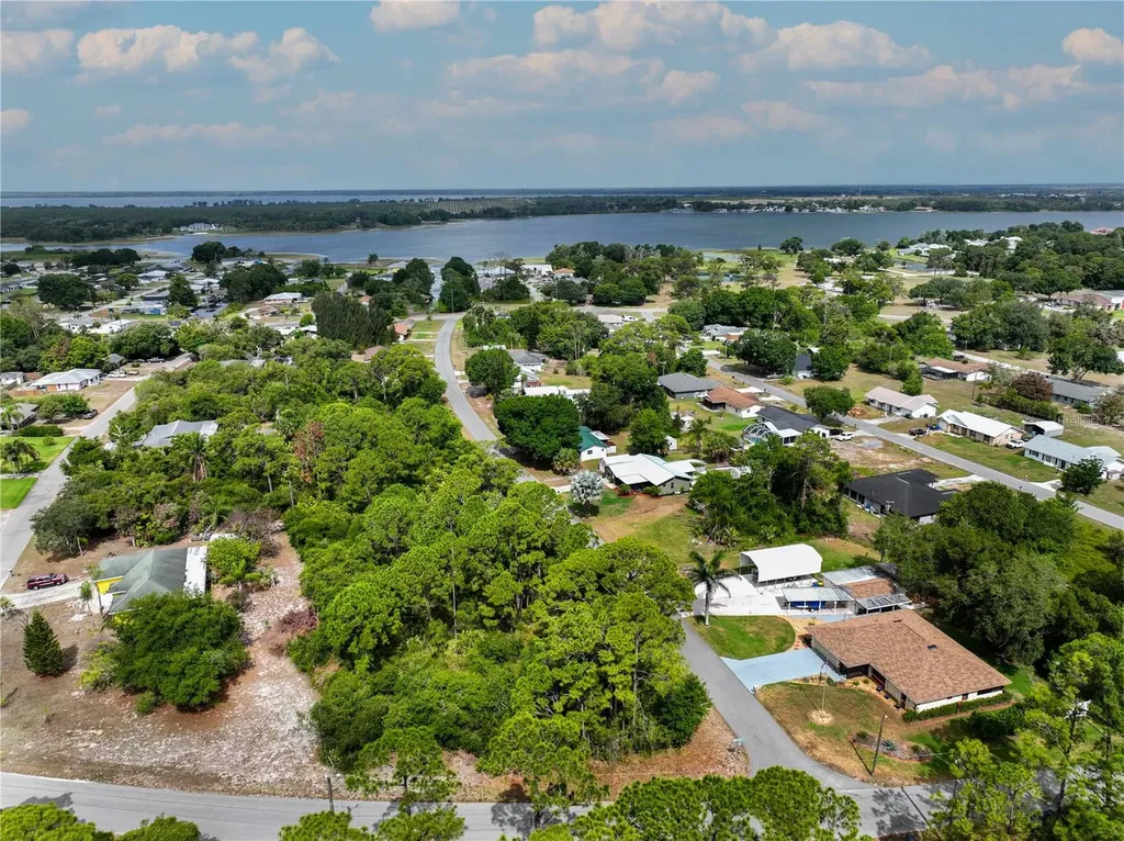 241 Phantasy Avenue Lake Placid FL 33852