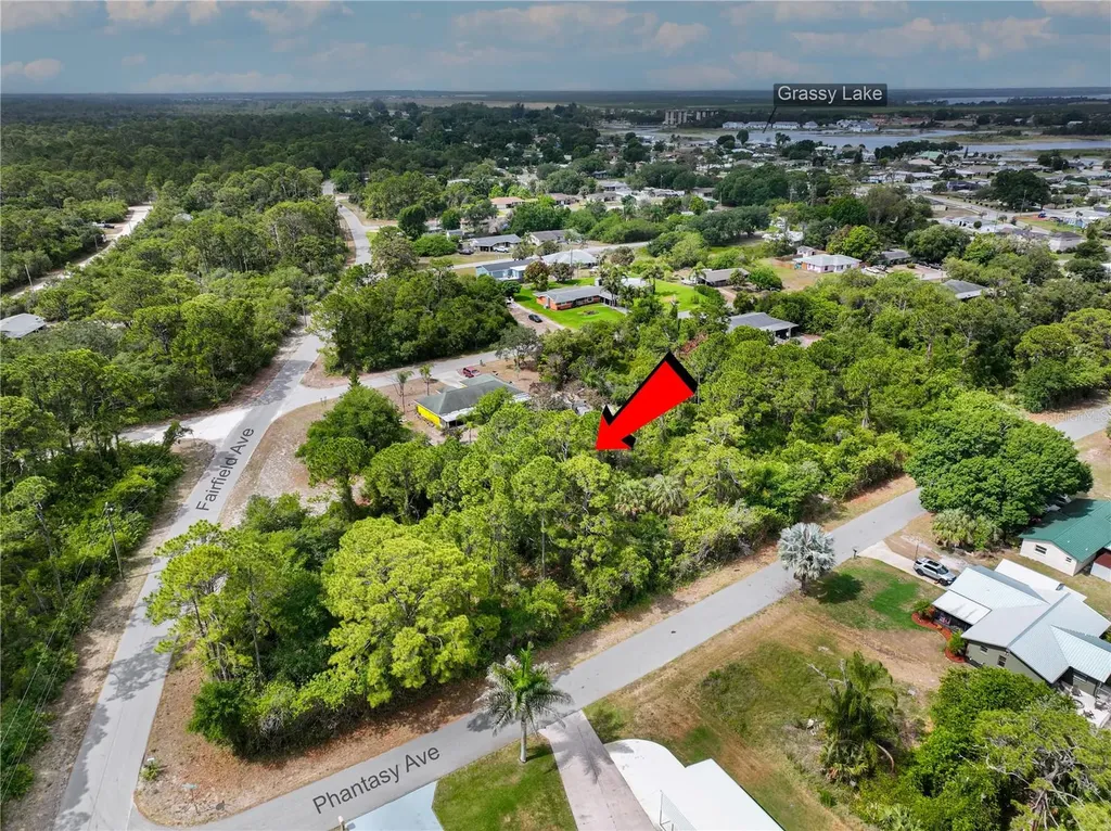241 Phantasy Avenue Lake Placid FL 33852