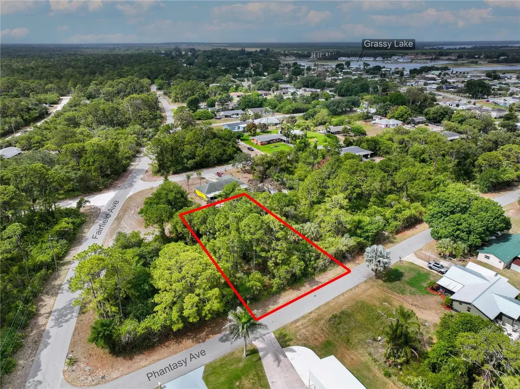 241 Phantasy Avenue Lake Placid FL 33852