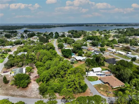 241 Phantasy Avenue Lake Placid FL 33852