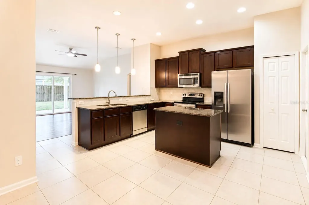 8135 NW 54th Street Gainesville FL 32653