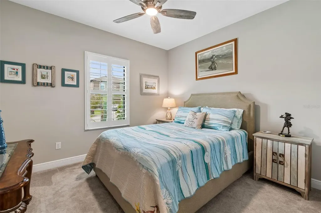14622 Red Castle Avenue Lithia FL 33547