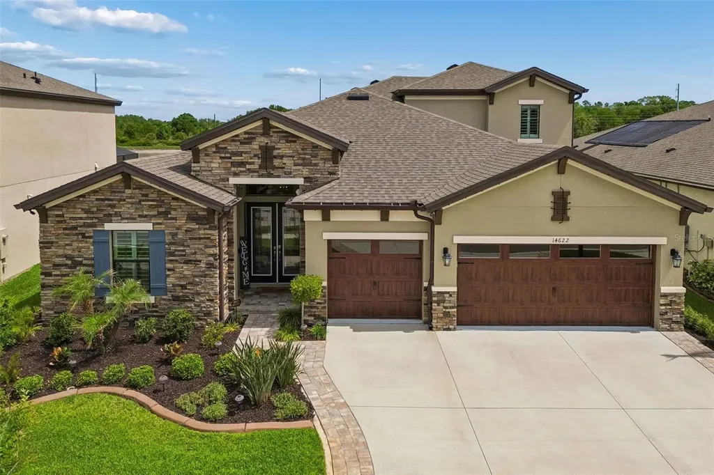 14622 Red Castle Avenue Lithia FL 33547