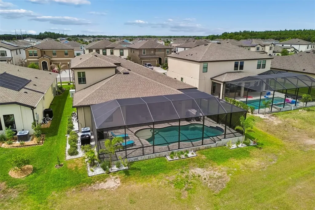 14622 Red Castle Avenue Lithia FL 33547