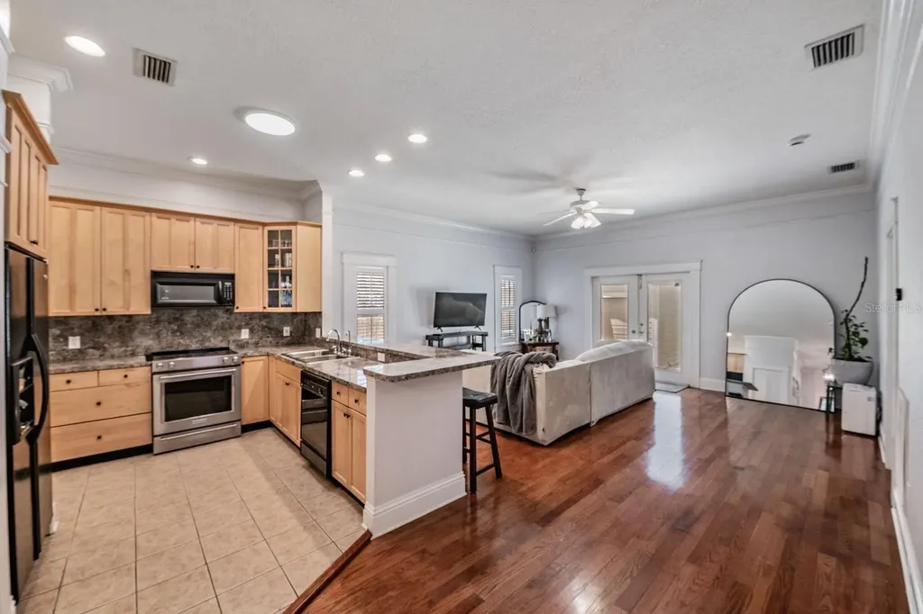 5804 N 9th Street Tampa FL 33604