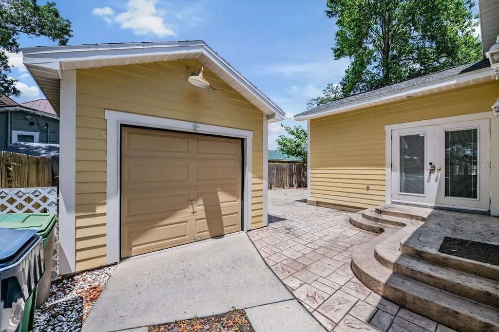5804 N 9th Street Tampa FL 33604