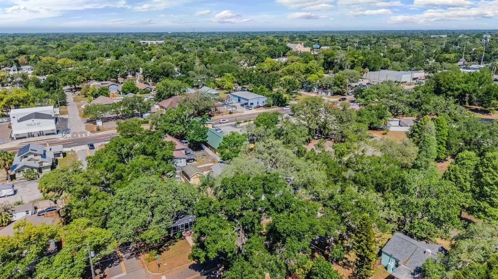 5804 N 9th Street Tampa FL 33604