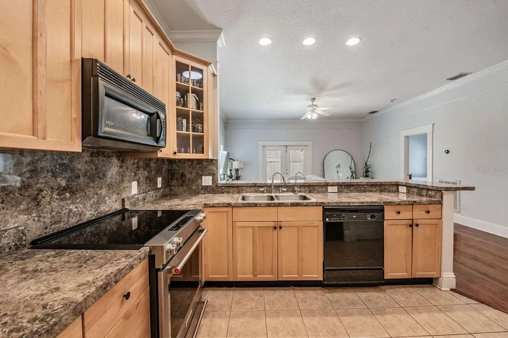 5804 N 9th Street Tampa FL 33604