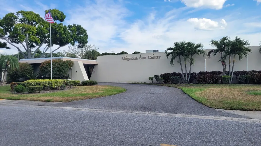 5660 80th Street N St Petersburg FL 33709
