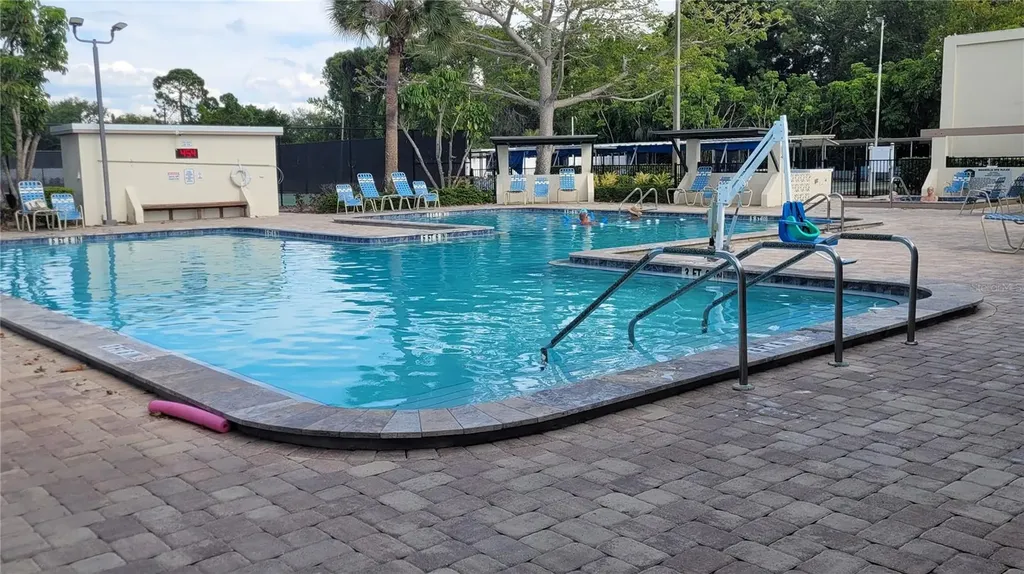 5660 80th Street N St Petersburg FL 33709