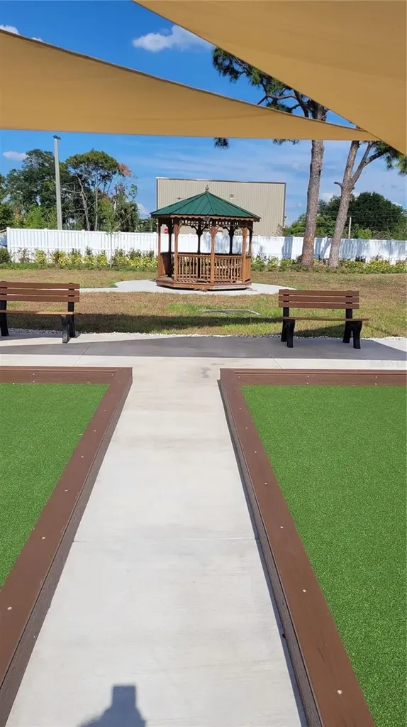 5660 80th Street N St Petersburg FL 33709