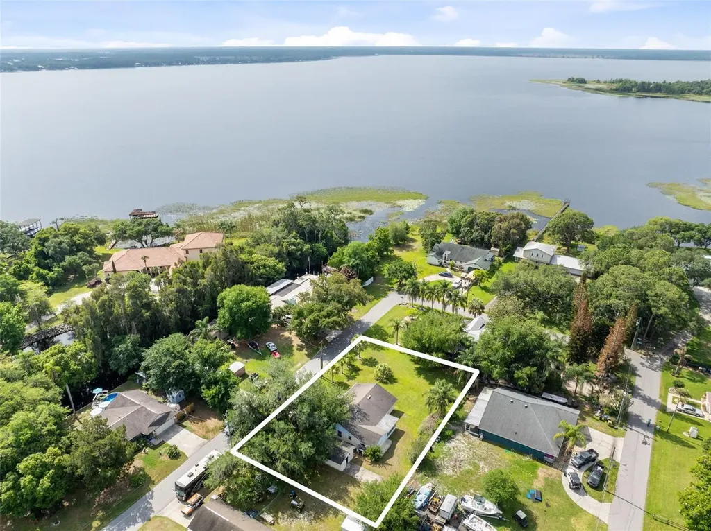 2234 James Drive St Cloud FL 34771