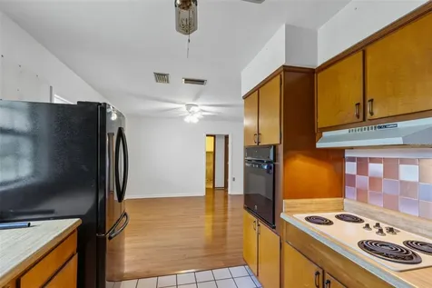 2234 James Drive St Cloud FL 34771