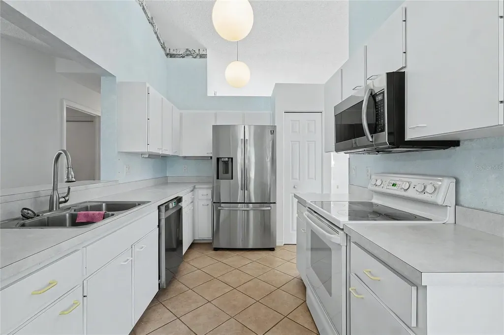 5657 29th Street Circle E Bradenton FL 34203