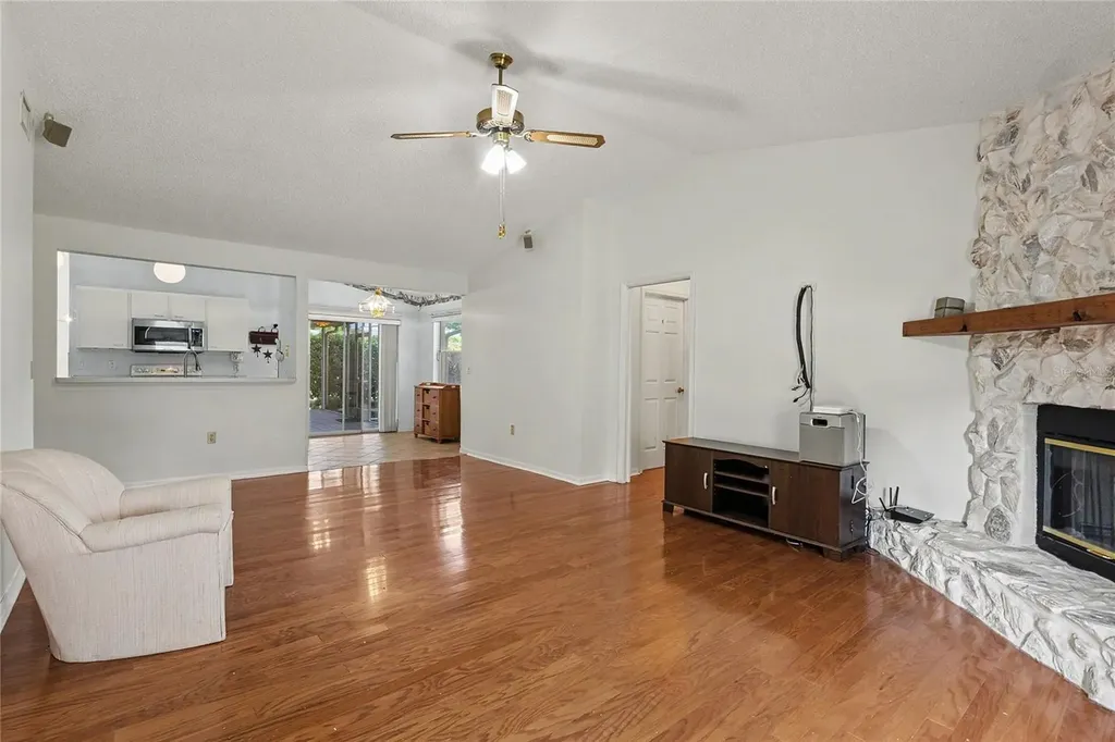 5657 29th Street Circle E Bradenton FL 34203
