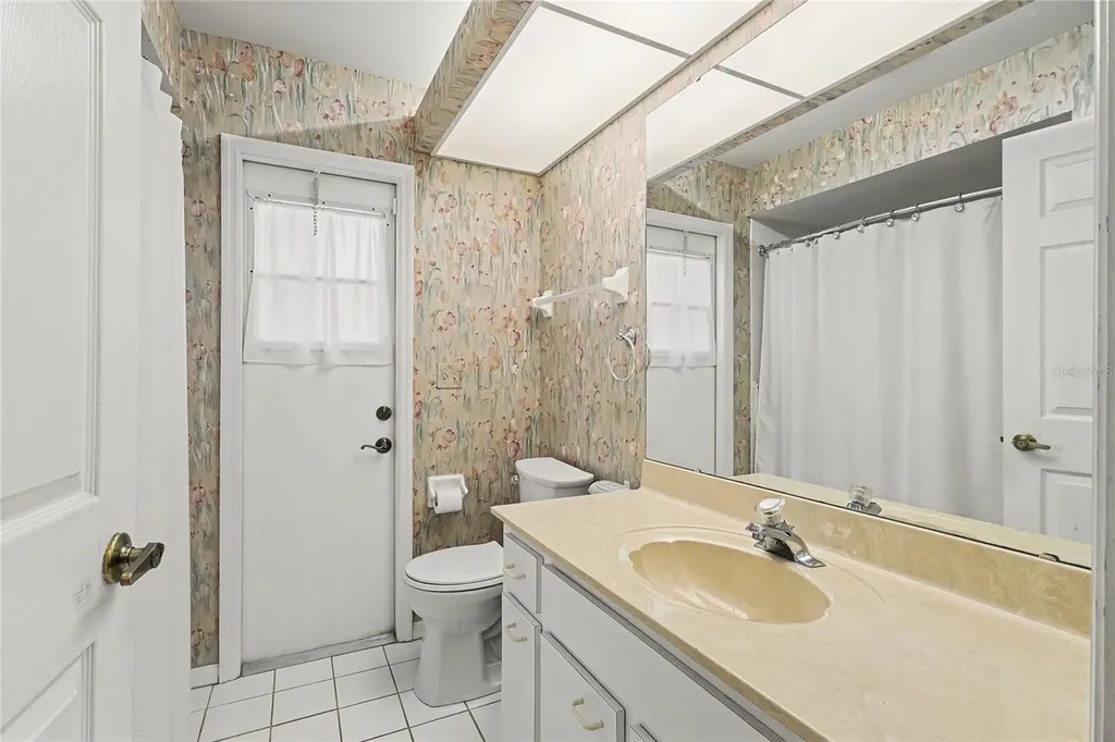 5657 29th Street Circle E Bradenton FL 34203