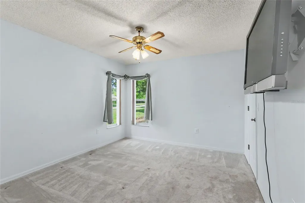 5657 29th Street Circle E Bradenton FL 34203