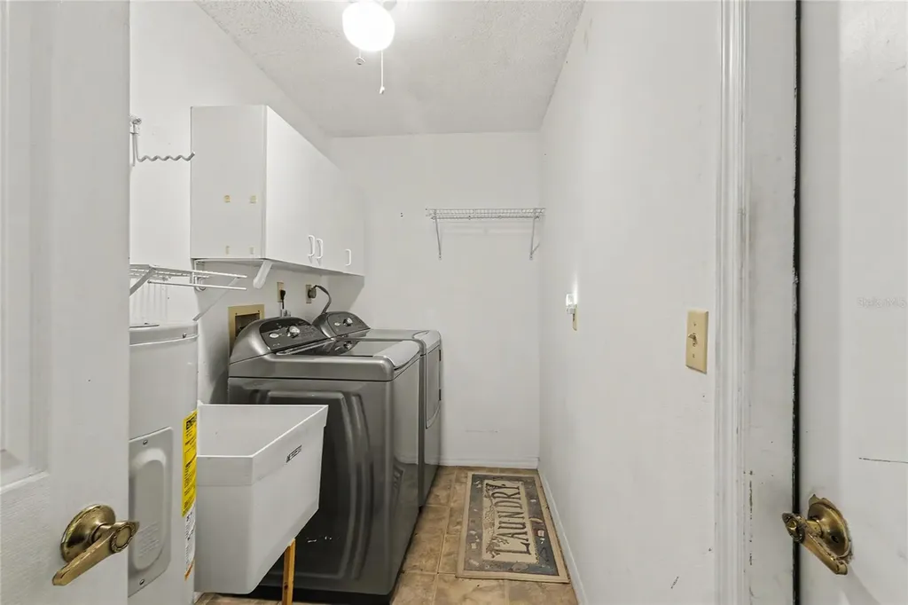 5657 29th Street Circle E Bradenton FL 34203