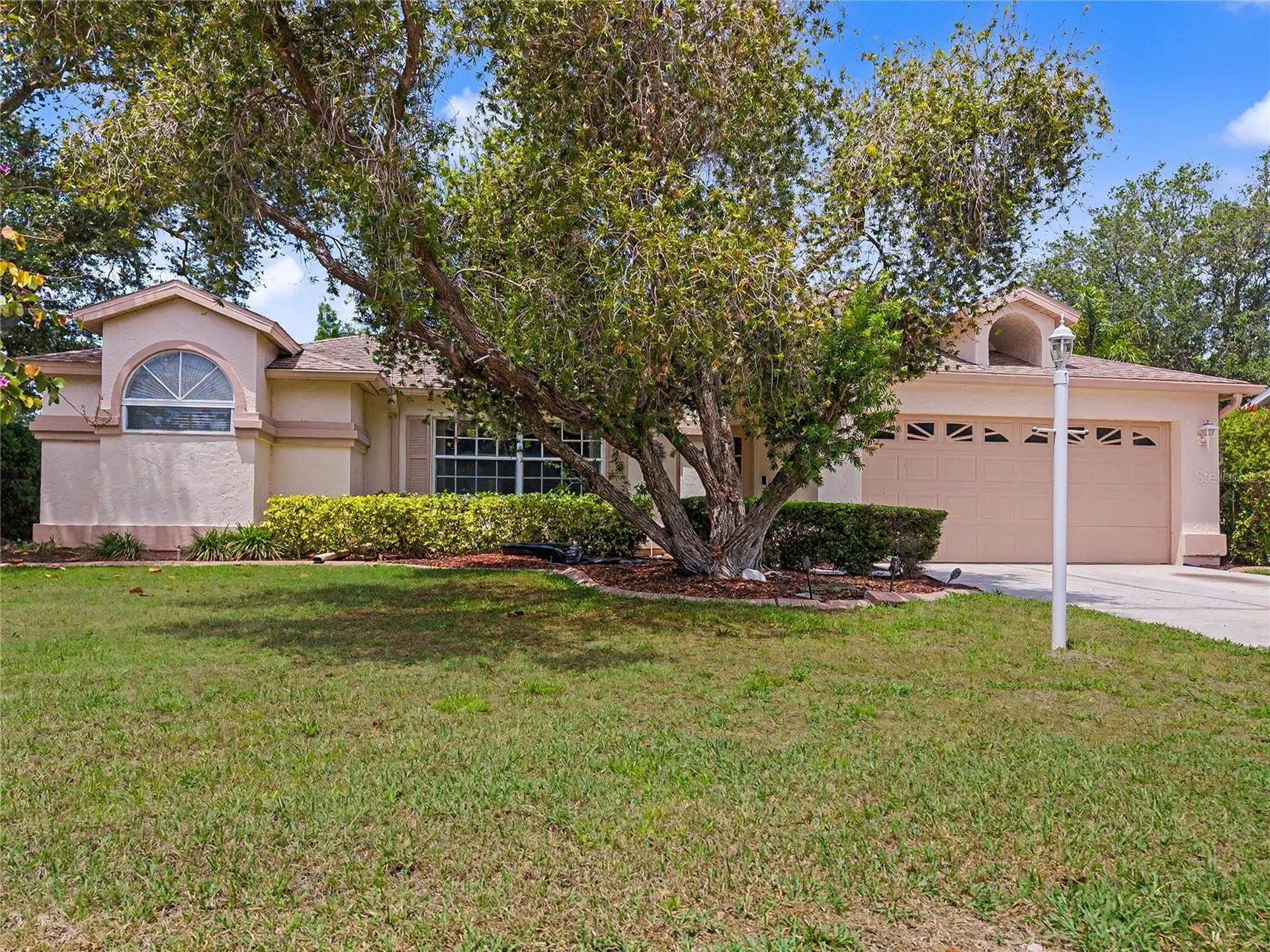 5657 29th Street Circle E Bradenton FL 34203