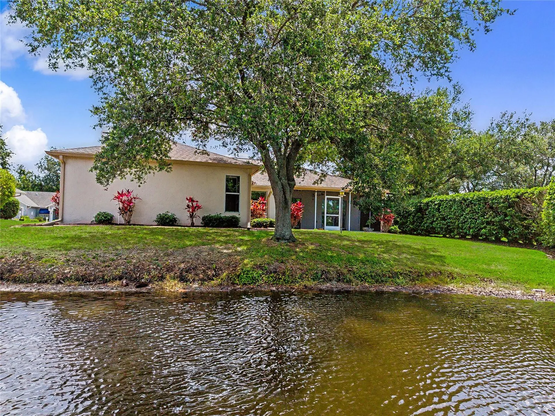 5657 29th Street Circle E Bradenton FL 34203