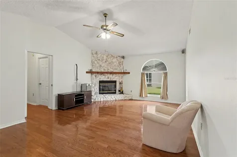5657 29th Street Circle E Bradenton FL 34203