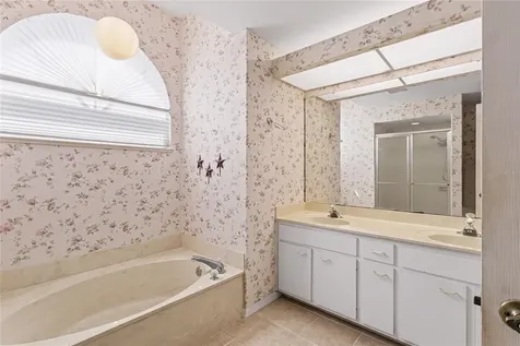 5657 29th Street Circle E Bradenton FL 34203