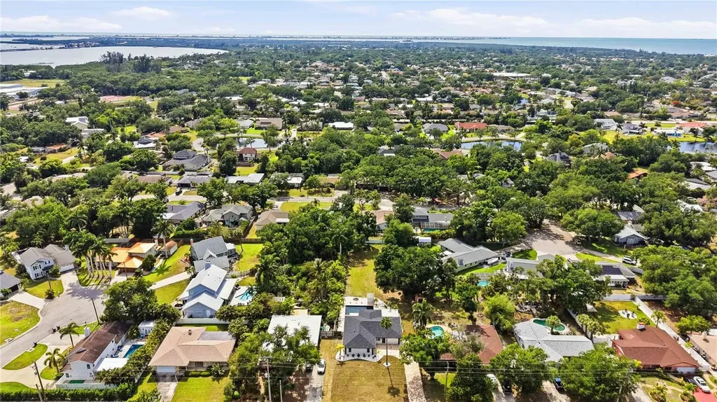 1016 71st Street NW Bradenton FL 34209