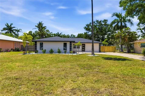 1016 71st Street NW Bradenton FL 34209