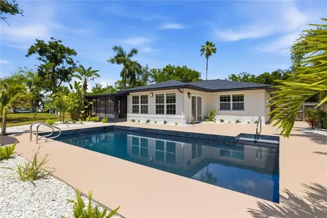 1016 71st Street NW Bradenton FL 34209