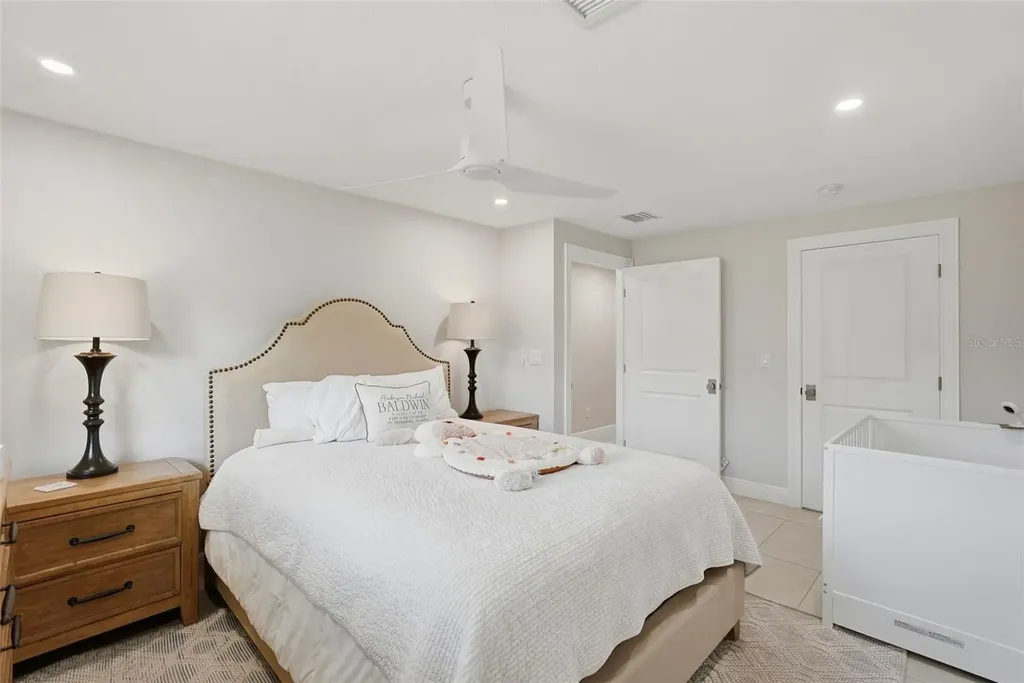 1024 44th Avenue NE St Petersburg FL 33703