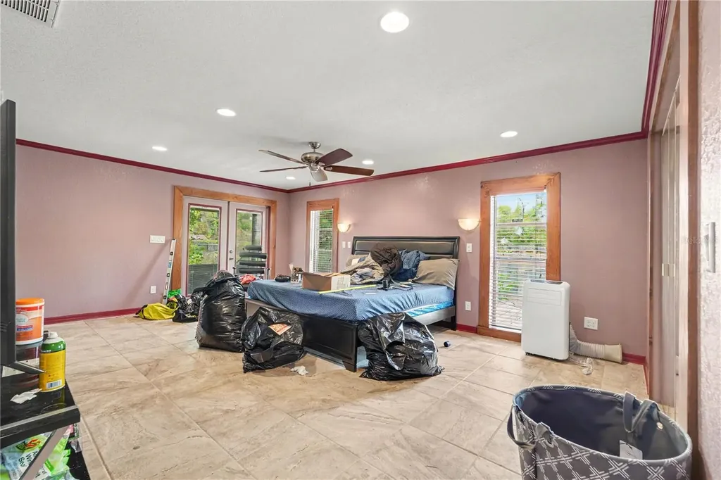 9624 Hidden Oaks Circle Tampa FL 33612