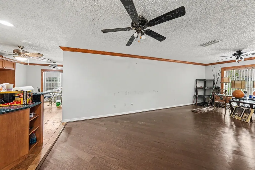 9624 Hidden Oaks Circle Tampa FL 33612