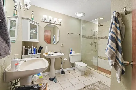 9624 Hidden Oaks Circle Tampa FL 33612