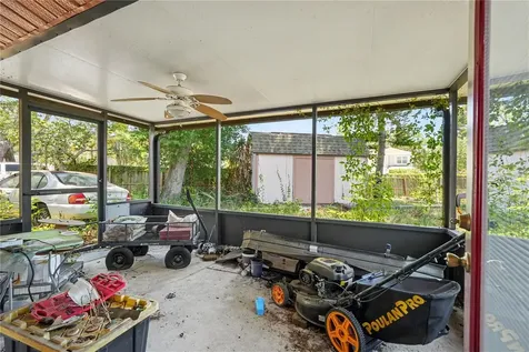 9624 Hidden Oaks Circle Tampa FL 33612