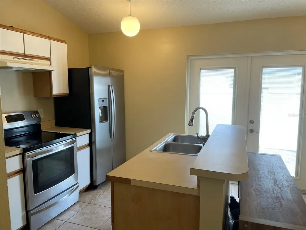 526 Pointe Allyson Way Orlando FL 32825