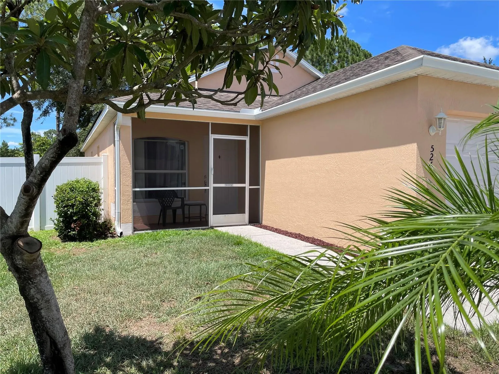526 Pointe Allyson Way Orlando FL 32825