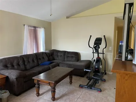 526 Pointe Allyson Way Orlando FL 32825
