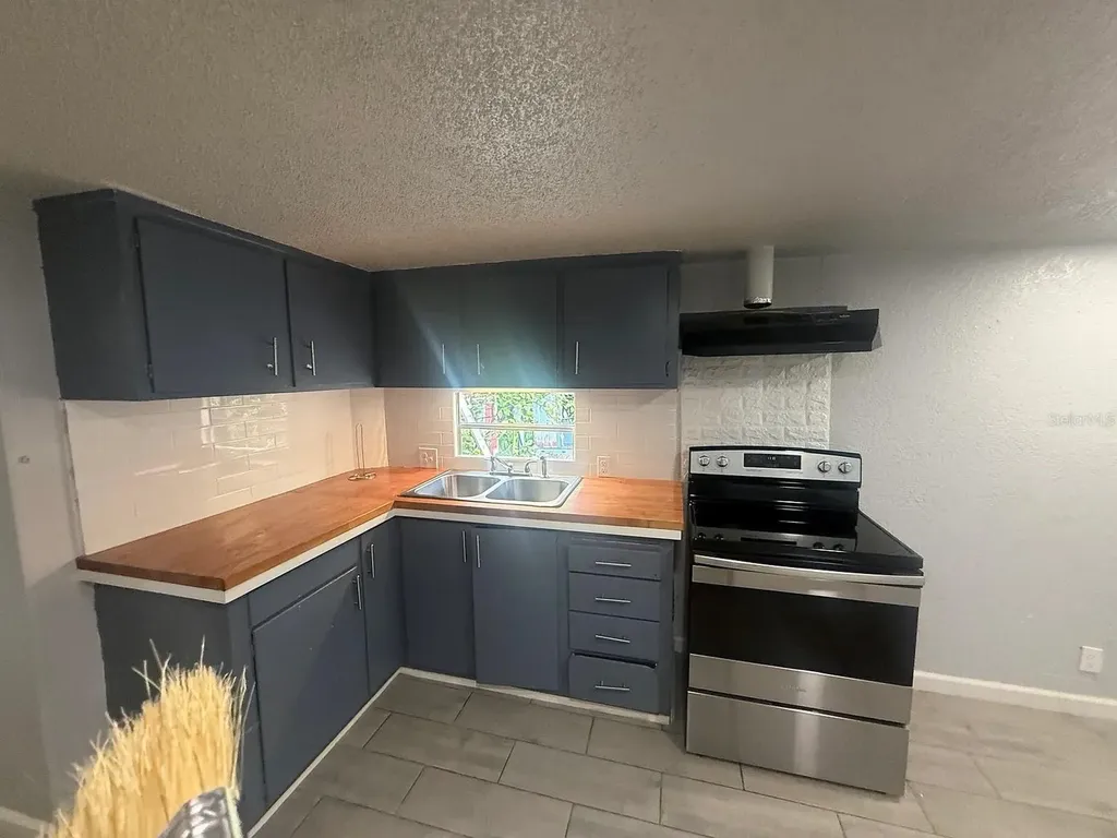 16425 Sunflower Orlando FL 32828